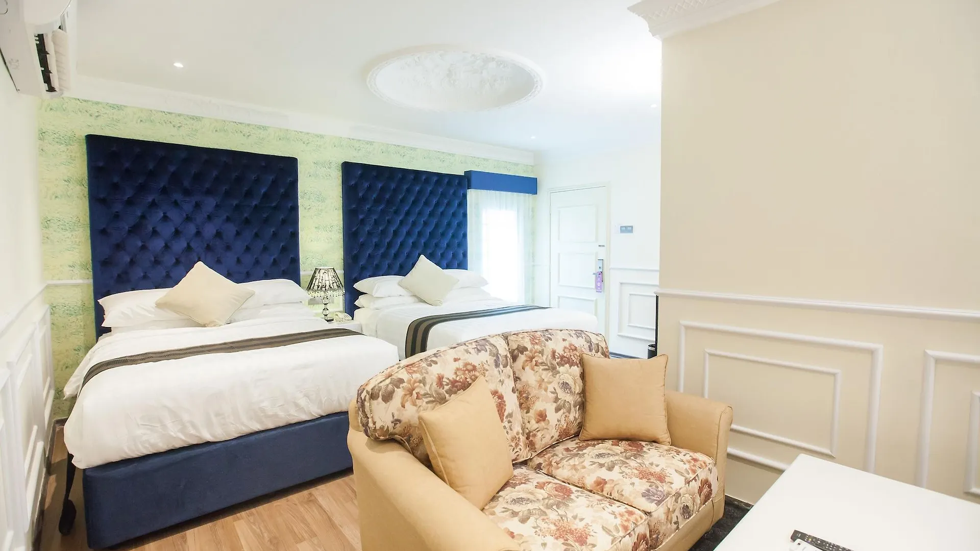 Apple Heritage Hotel George Town
